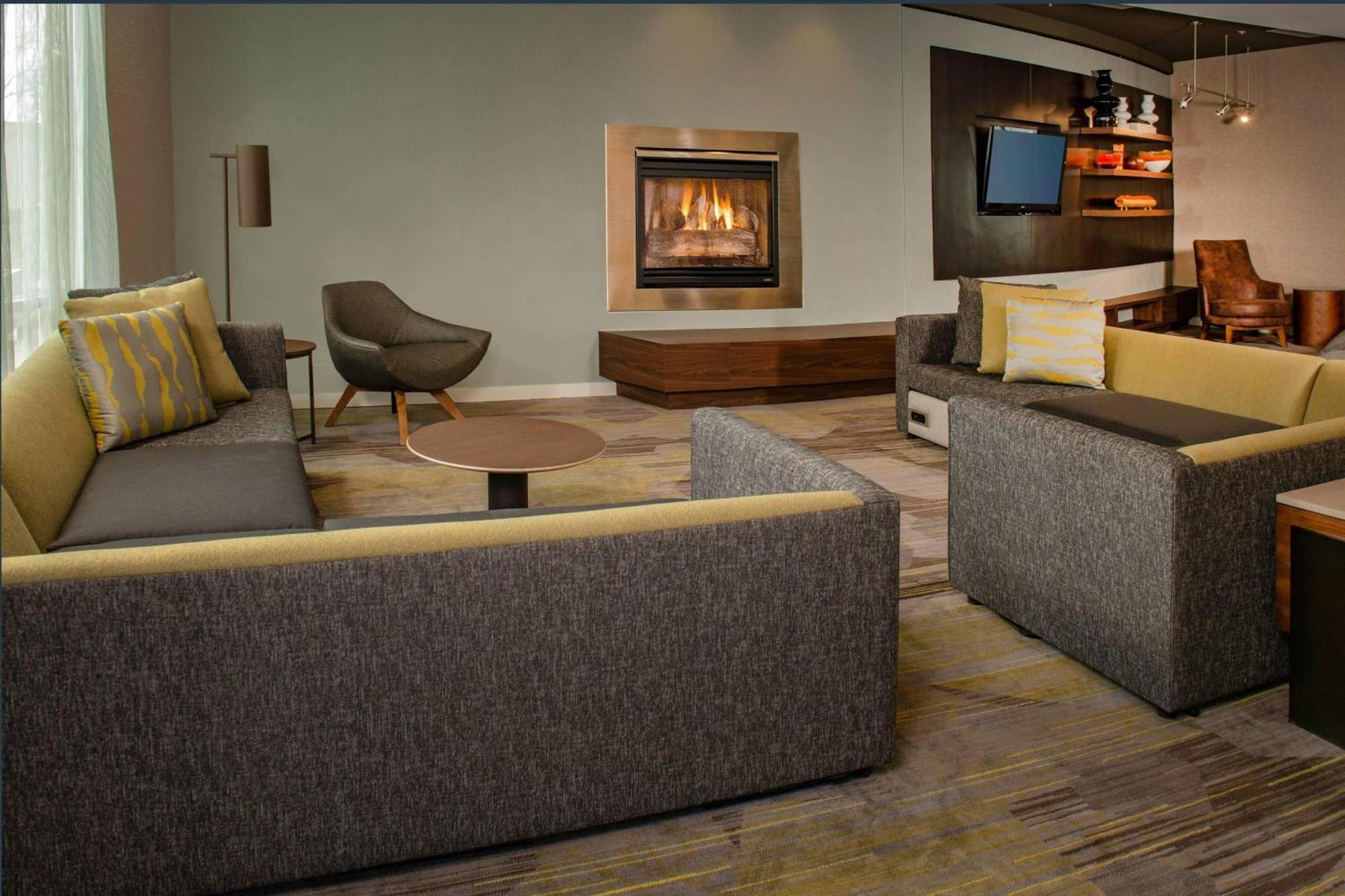 Courtyard By Marriott Hagerstown Hotell Exteriör bild