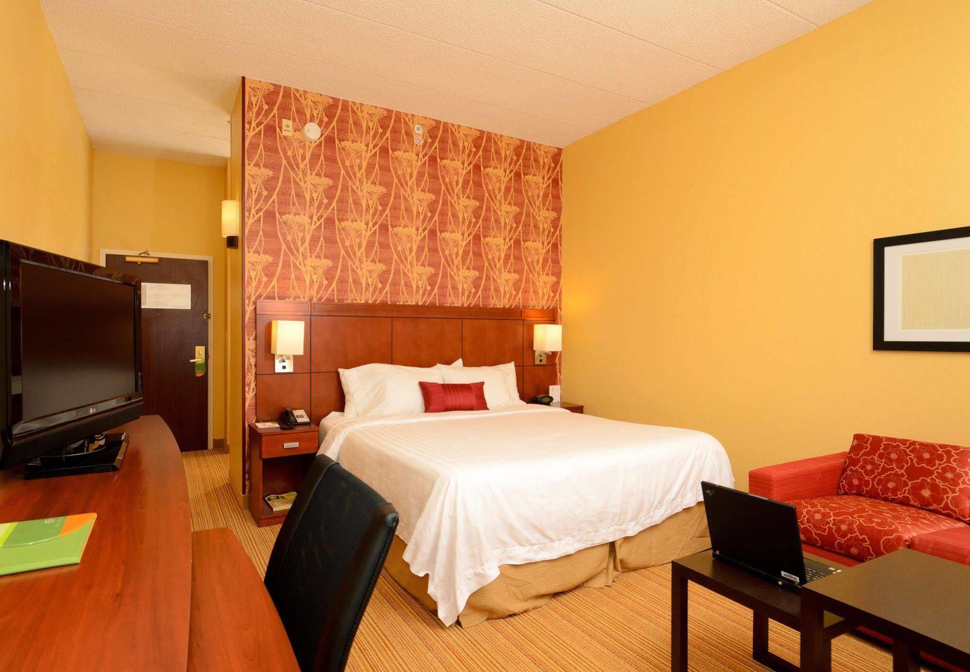 Courtyard By Marriott Hagerstown Hotell Exteriör bild