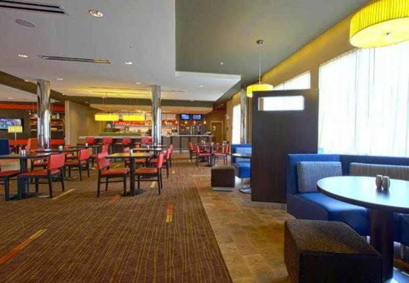 Courtyard By Marriott Hagerstown Hotell Exteriör bild