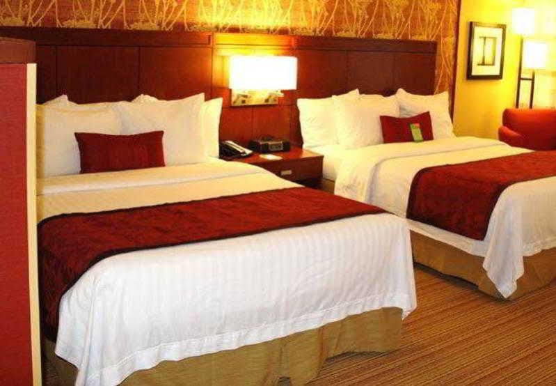 Courtyard By Marriott Hagerstown Hotell Exteriör bild